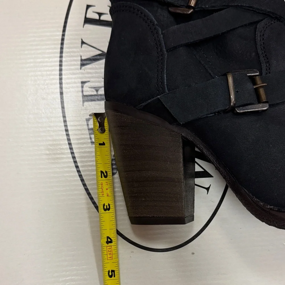 Steve Madden new box